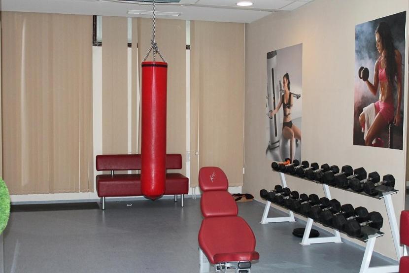 בורובץ Charming One Bed Apartment 423 In Main Flora Building מראה חיצוני תמונה